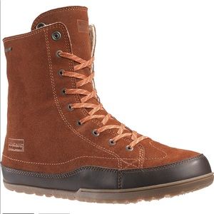 ISO Patagonia Activist Boot size 9-10 !!!!